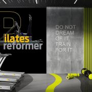Pilates reformer 1 poster duvar kağıdı