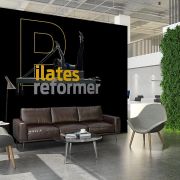 Pilates reformer 1 poster duvar kağıdı
