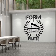 Pilates studio poster duvar kağıdı